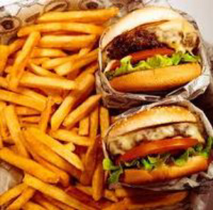 imagem do produto COMBO: 1- Furioso, 1- Burguer e 1 Batata Simples