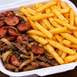 imagem do produto Petisco Calabresa, carne na chapa, e batata frita 