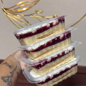 imagem do produto Pavê de Ninho com Geleia de Frutas Vermelhas