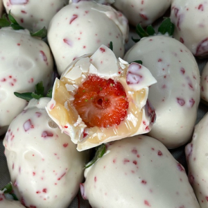 imagem do produto Morango cravejado 