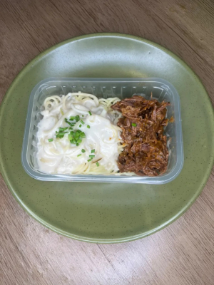 imagem do produto Spaghetti ao Molho Bechamel e Carne Desfiada - 330g