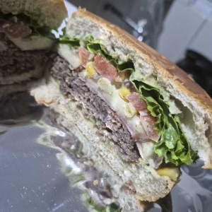 imagem do produto X-Salada acebolado