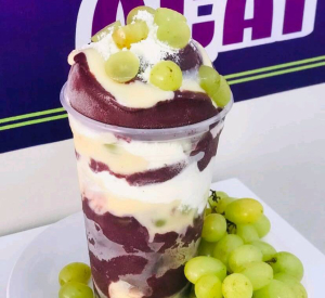 imagem do produto Copo açaí creme de Ninho com uva verde