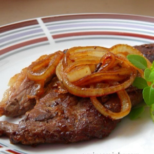imagem do produto Bife Acebolado