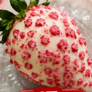 imagem do produto Morango do amor cravejado + bombom no pote cravejado