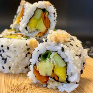 imagem do produto URAMAKI TROPICAL (10un)  