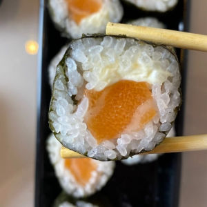 imagem do produto HOSSOMAKI FILADÉLFIA (8un)