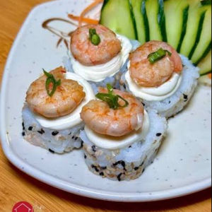 imagem do produto URAMAKI FILA ESPECIAL (10un) 