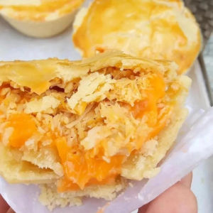 imagem do produto Empada de frango com cheddar