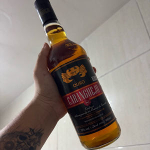 imagem do produto Cachaça Caranguejo ouro 980ml
