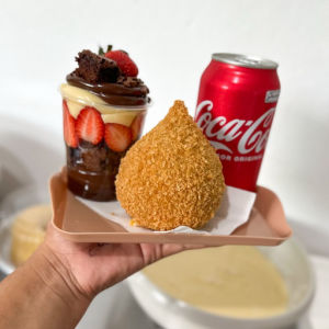 imagem do produto Combo com coxinha de frango