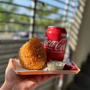 imagem do produto Coxinha de frango + Refrigerante 350 ML
