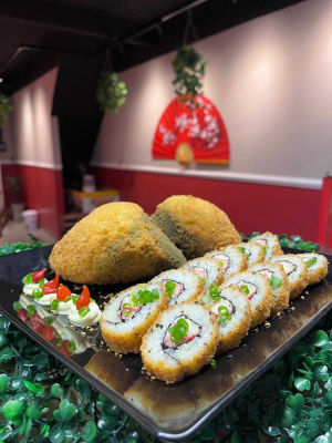 imagem do produto Combo 2 Temaki Especial Hot + 12 Hot Misto