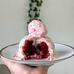 imagem do produto Mini Bolo de Morango Cravejado