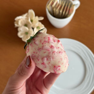 imagem do produto Morango Cravejado
