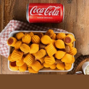imagem do produto 10 salgados + coca cola 310 ml