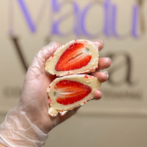 imagem do produto Morango Cravejado
