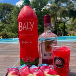 imagem do produto Combo Gin Rocks + Bally 2l + 4 gelo de coco
