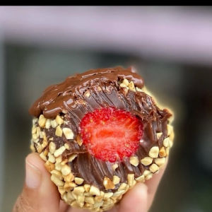 imagem do produto Coxinha de morango FERRERO ROCHER