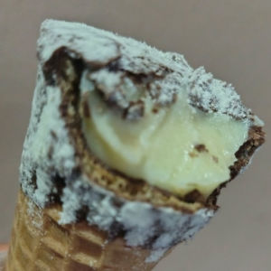 imagem do produto Cone Trufado de Ninho