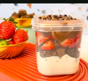 imagem do produto Copo brownie morango