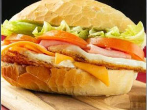 imagem do produto Americano (Pão, presunto, queijo, alface e tomate)