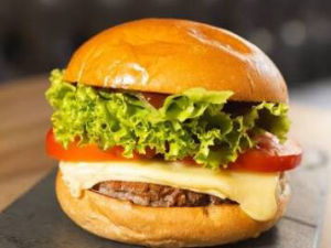 imagem do produto X-Salada (Pão de hambúrguer, hambúrguer, queijo, alface, tomate, american burgue