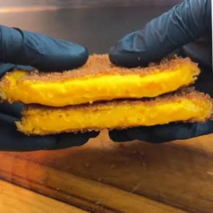 imagem do produto Cheddar Empanado com Queijo