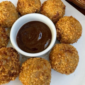 imagem do produto BOLINHO DE COSTELA C/ CHEDDAR