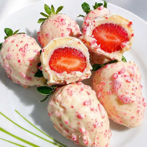 imagem do produto Morango Cravejado
