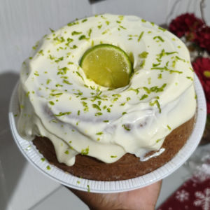 imagem do produto Bolo de limão com mousse de limão