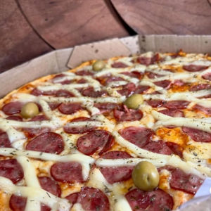 imagem do produto Pizza calabresa com creme chesse