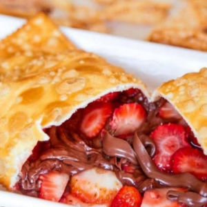 imagem do produto Pastel Nutella com morango 23 cm