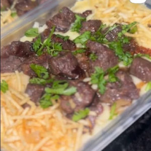 imagem do produto Pirão de aipim com carne do sol. (M)