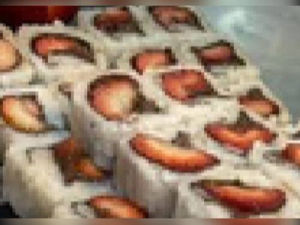 imagem do produto Uramaki Morango com Chocolate 10 Und