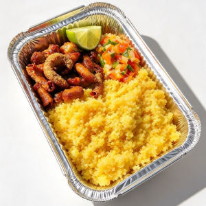 imagem do produto TRIPA DE PORCO CROCANTE COM CUSCUZ E VINAGRETE SEPARADO