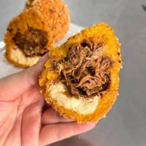 imagem do produto Coxinha de costela com Cream chesse 