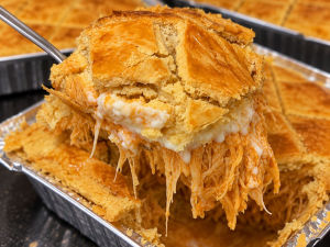 imagem do produto Empadão de Frango Cremoso 500g | Serve até 2 pessoas