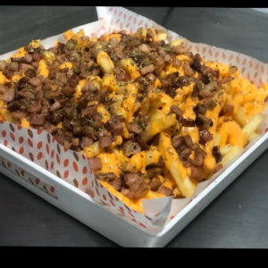 imagem do produto CHEDDAR E BACON G Serve 4 pessoas