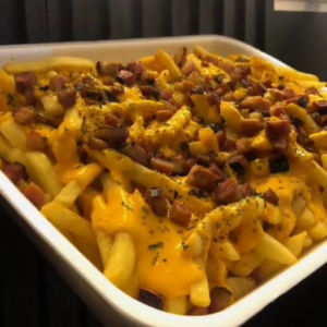 imagem do produto CHEDDAR E BACON M Serve 3 pessoas