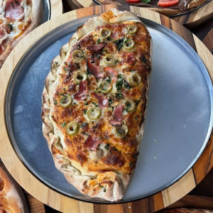 imagem do produto CALZONE FRANGO CATUPIRY