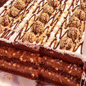 imagem do produto Bolo Ferrero Rocher 