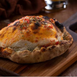imagem do produto CALZONE DE FRANGO COM CATUPIRY