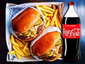 imagem do produto Box Double Pop 2 Smashes Burgers Clássicos + Fritas + Coca Cola 2 Litros