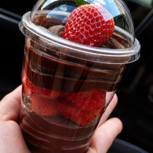 imagem do produto Copo brigadeiro e morango 